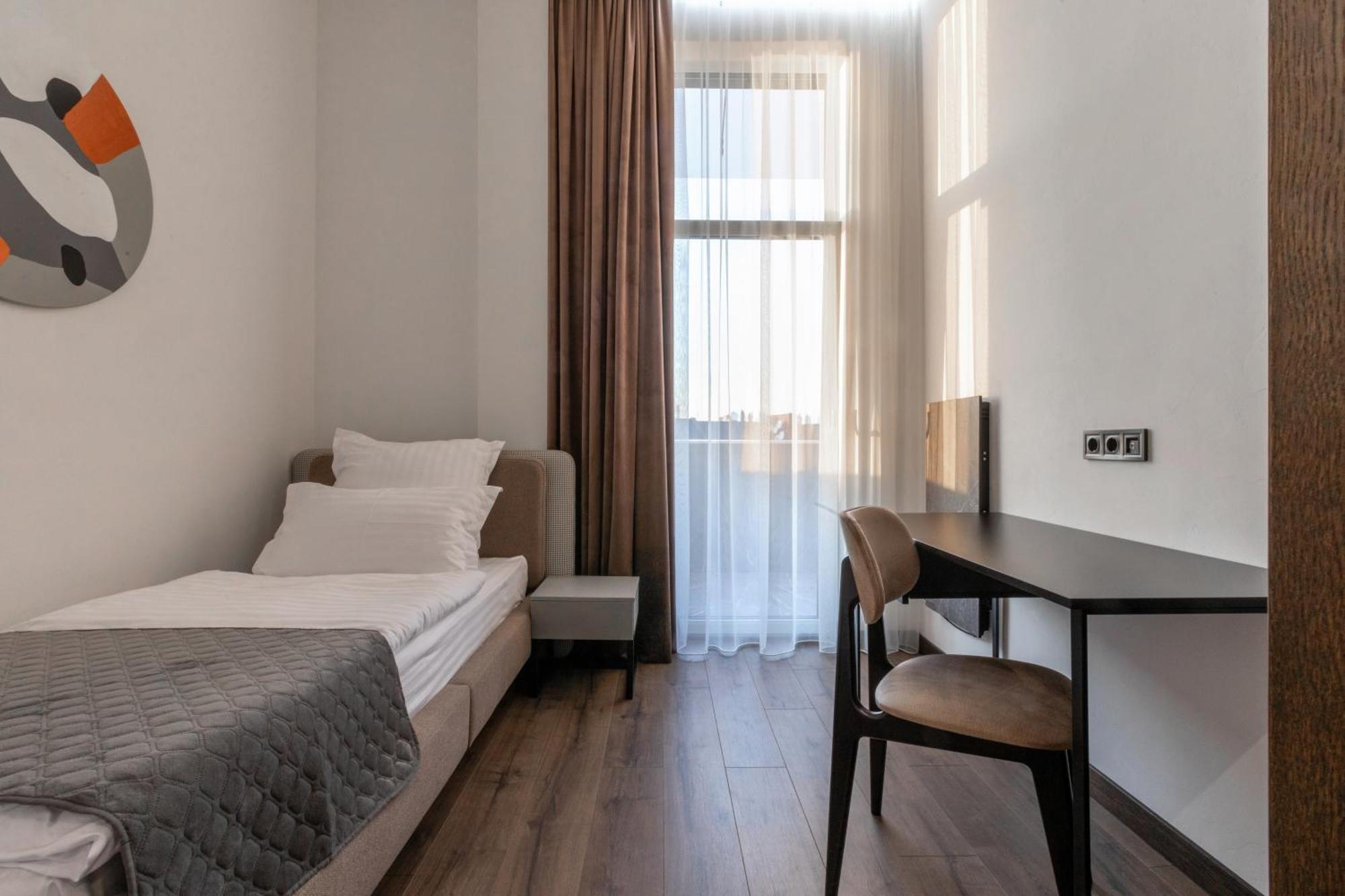 Apartel Oezjhorod Buitenkant foto